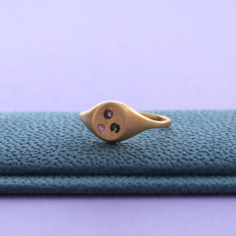 スリム オーバル シグネット リング 13号 - マット / トルマリン / K18メッキ | Slim Oval Signet Ring #13 - matte finish / Tourmaline / 18K plating