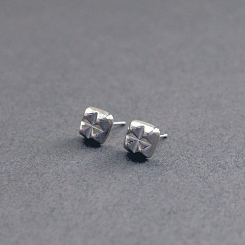 フォー スパイクス ピアス | Four spikes earrings
