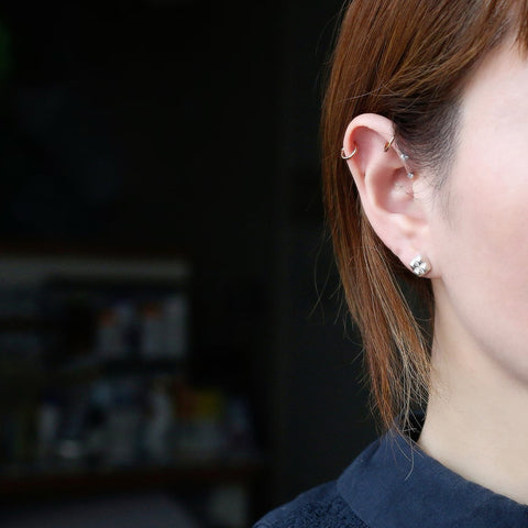 フォー スパイクス ピアス | Four spikes earrings