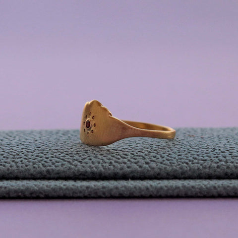クラウド リング 11号 - マット / ガーネット / K18メッキ | Cloud ring #11 - matte finish / garnet / 18K plating