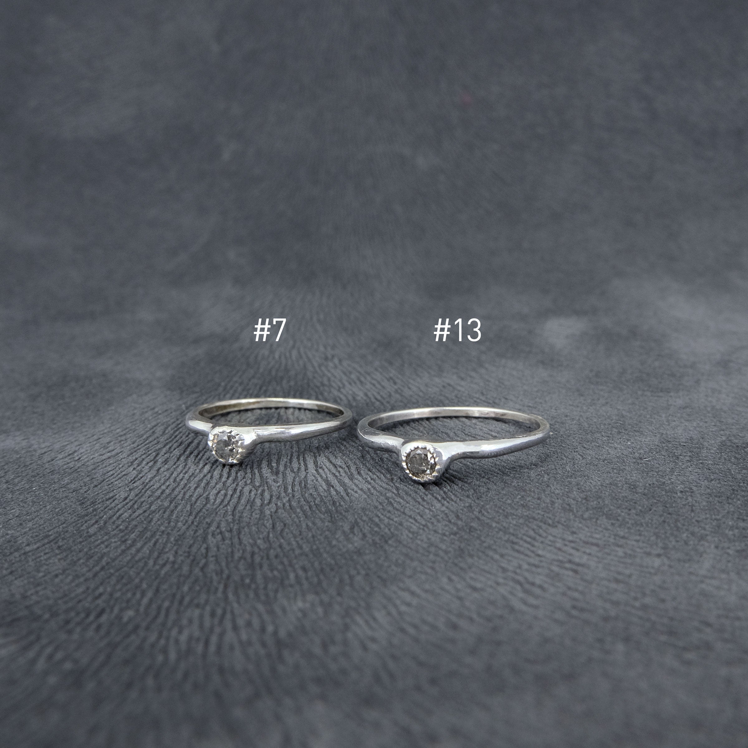 カーヴィー ストーン リング