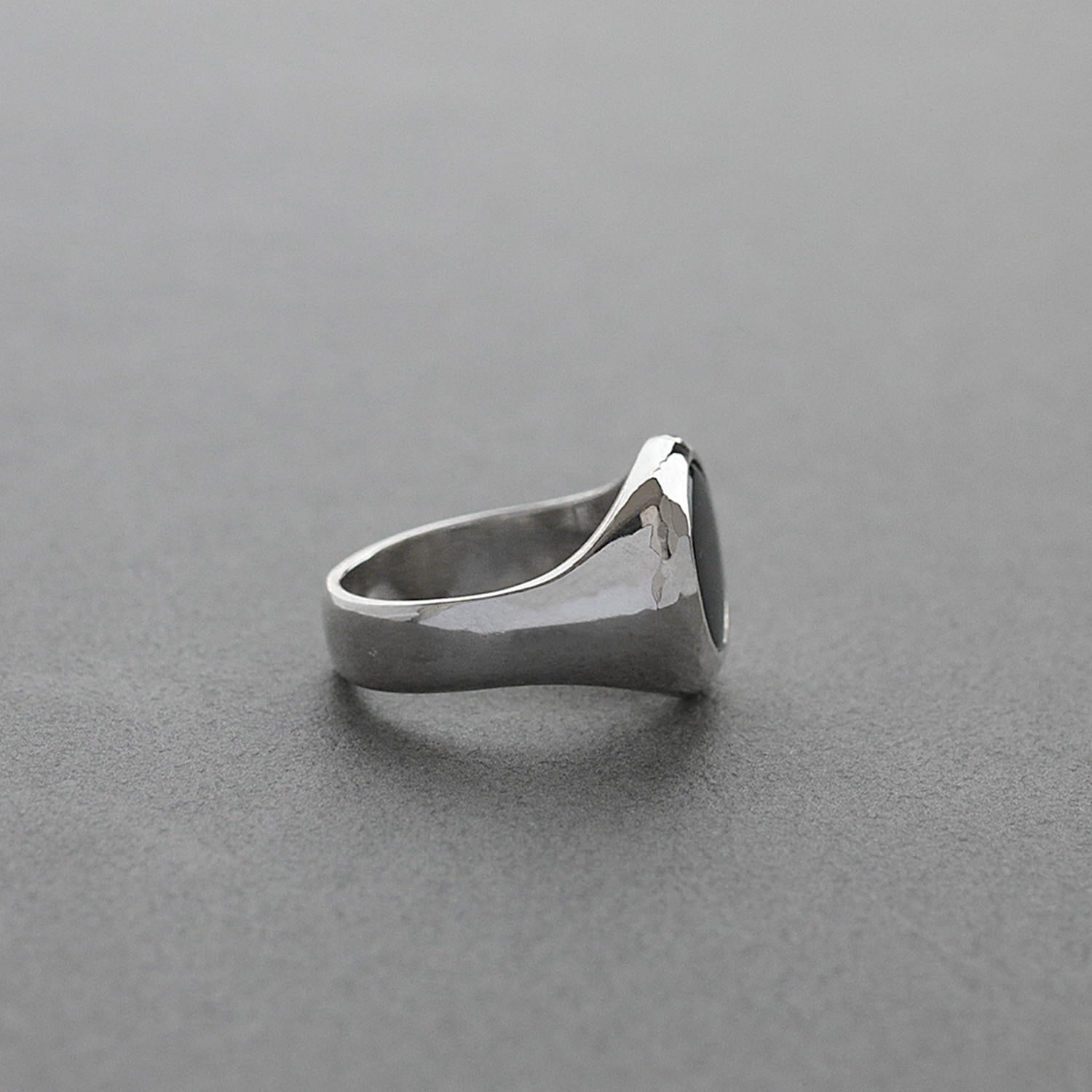 Signet Ring 07 - Black Onyx