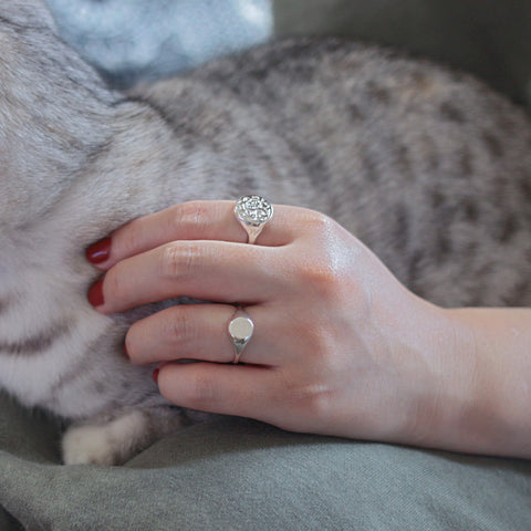 スリム オーバル シグネット リング | Slim oval signet ring