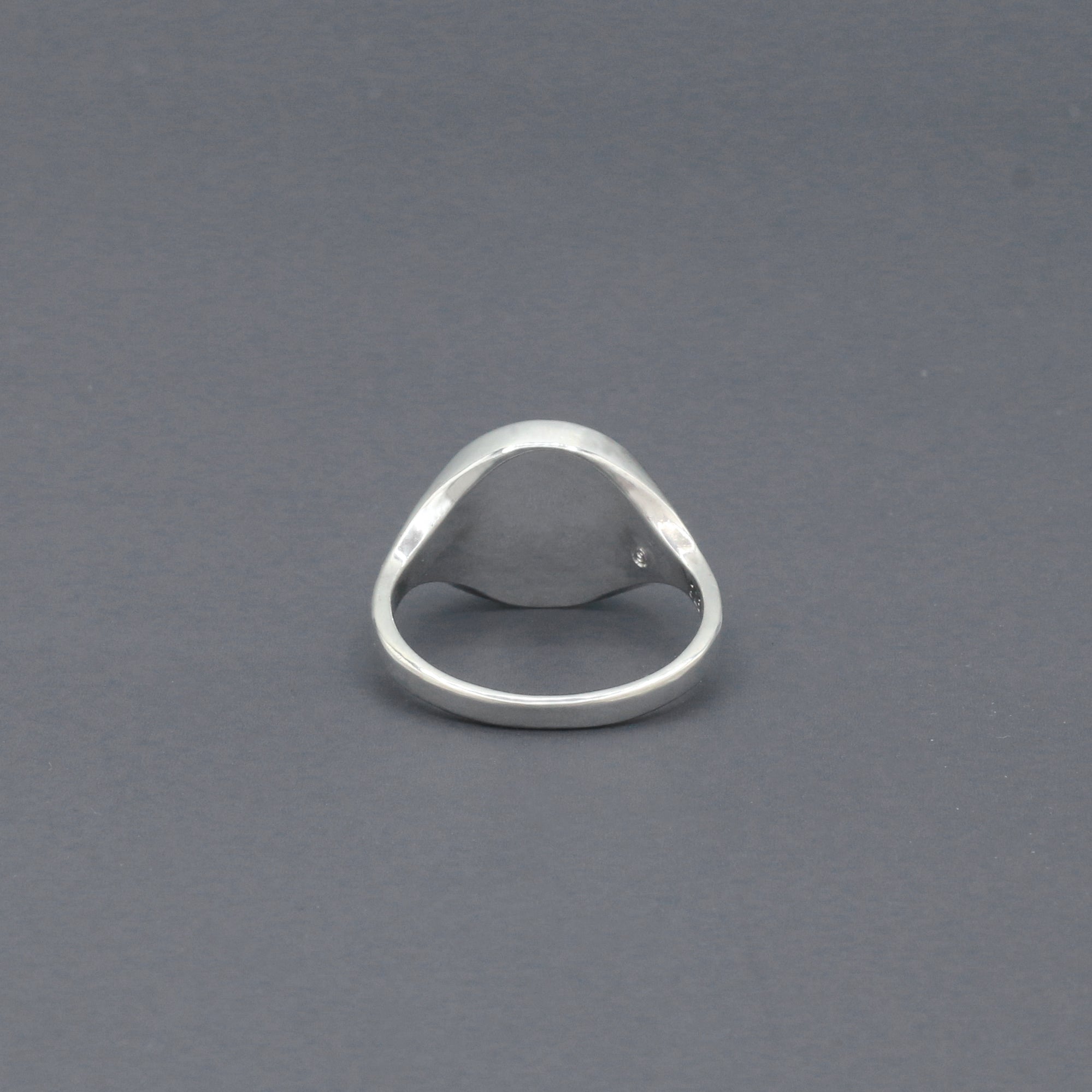 スリム ブラック オニキス シグネット リング