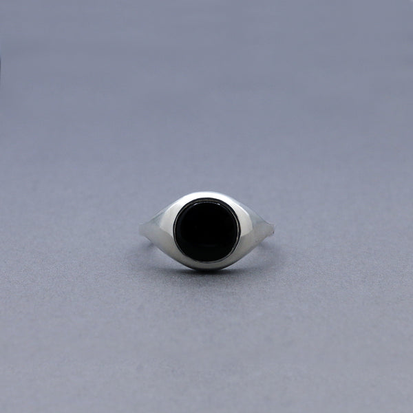 スリム ブラック オニキス シグネット リング | Slim black onyx signet ring