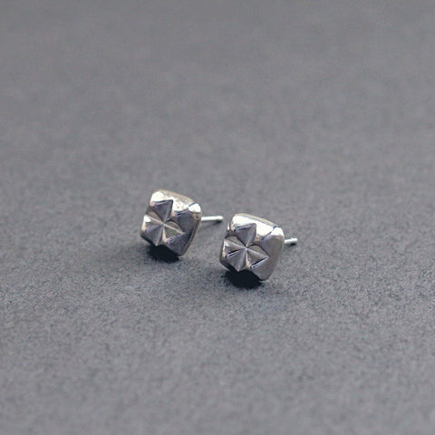 フォー スパイクス  ピアス | Four spikes earrings