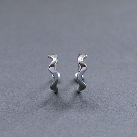 ウェーブ ピアス | Wave earrings