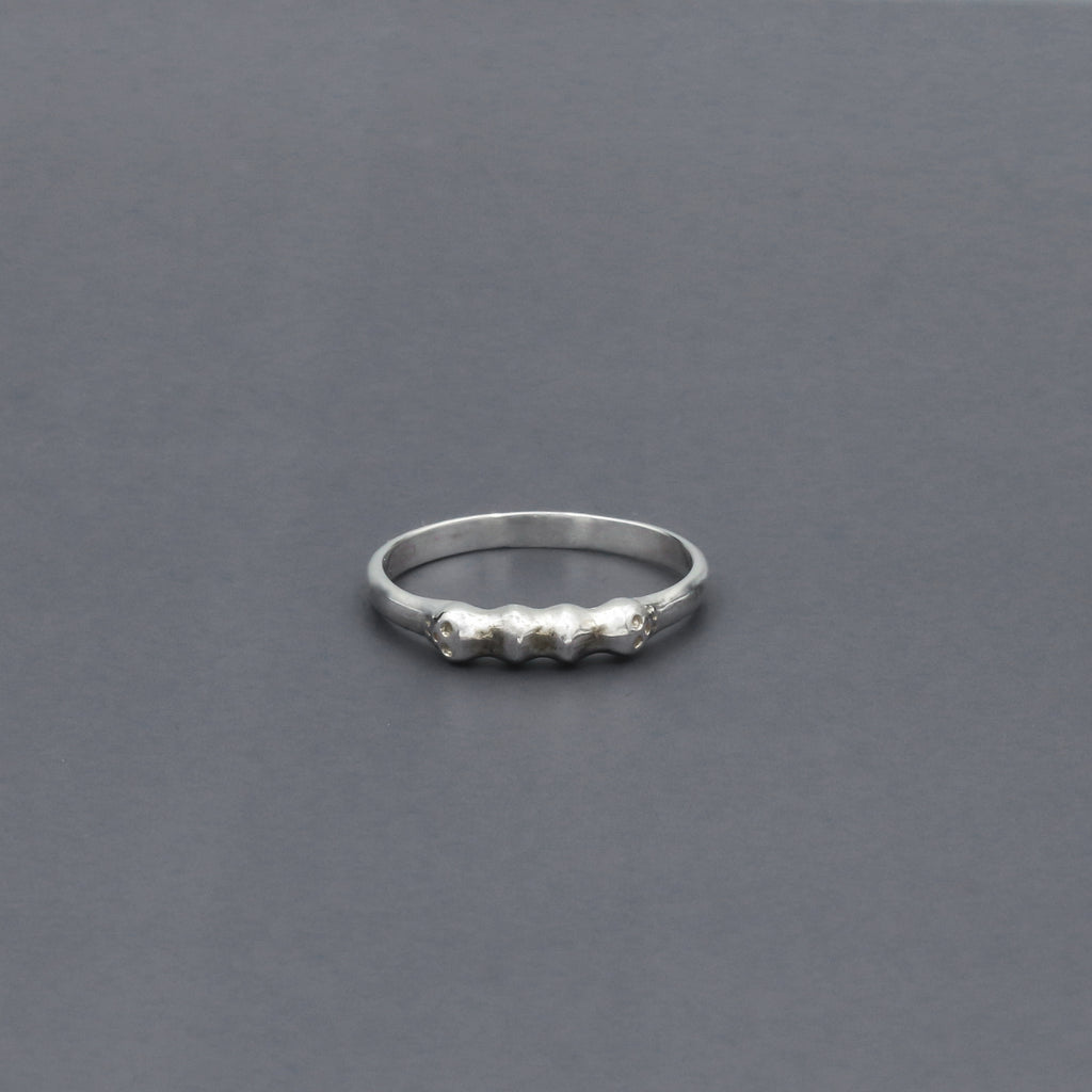 トゥー スカルズ リング | Two skulls ring