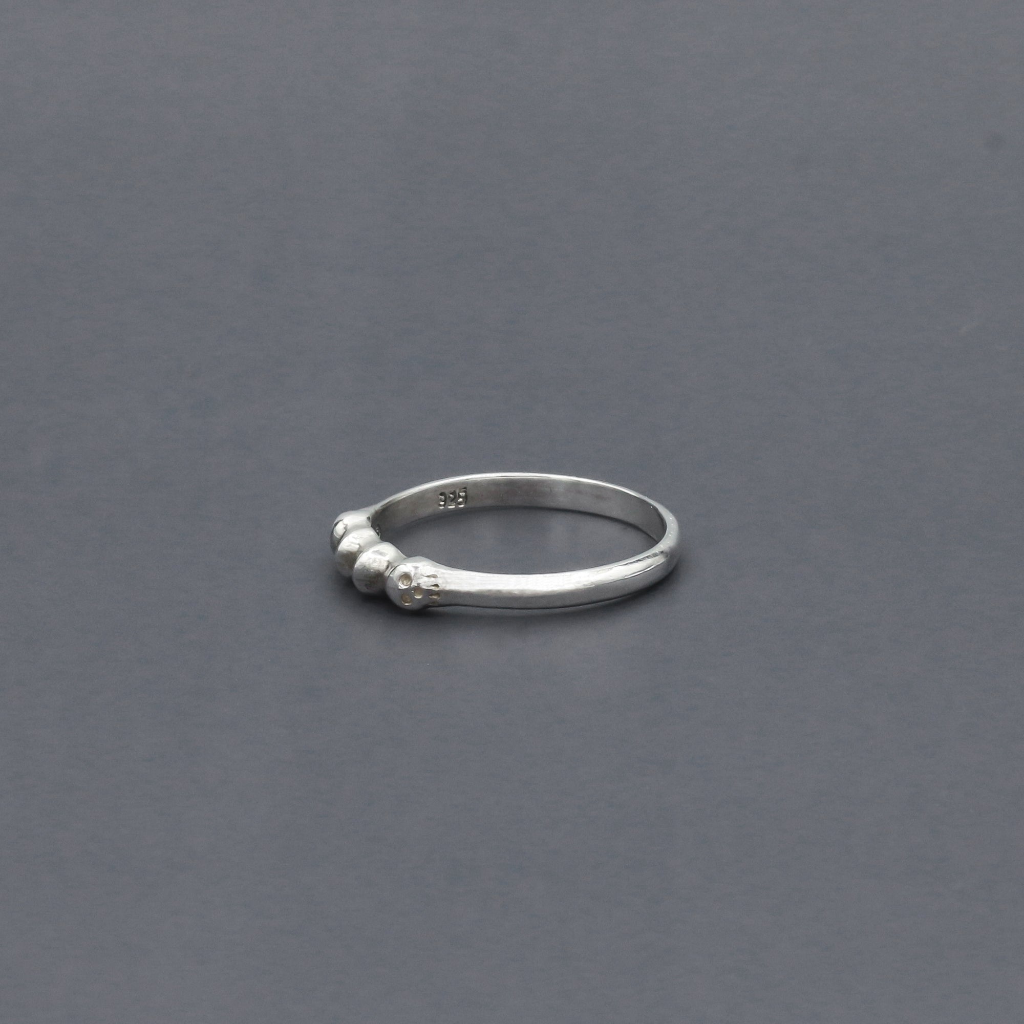 トゥー スカルズ リング | Two skulls ring