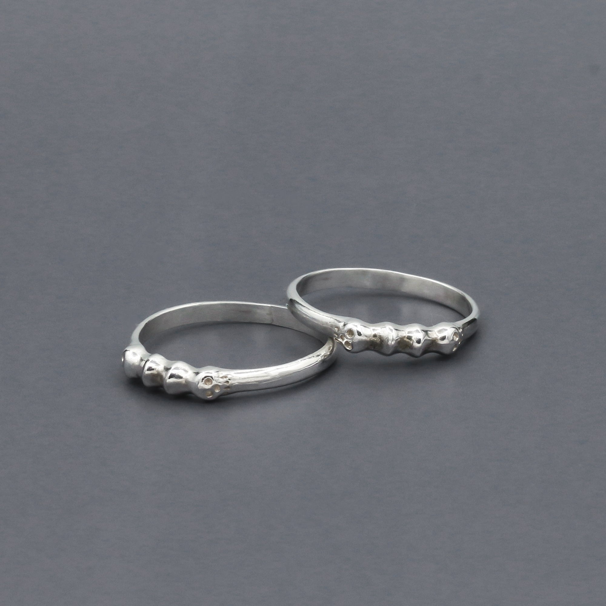 トゥー スカルズ リング | Two skulls ring