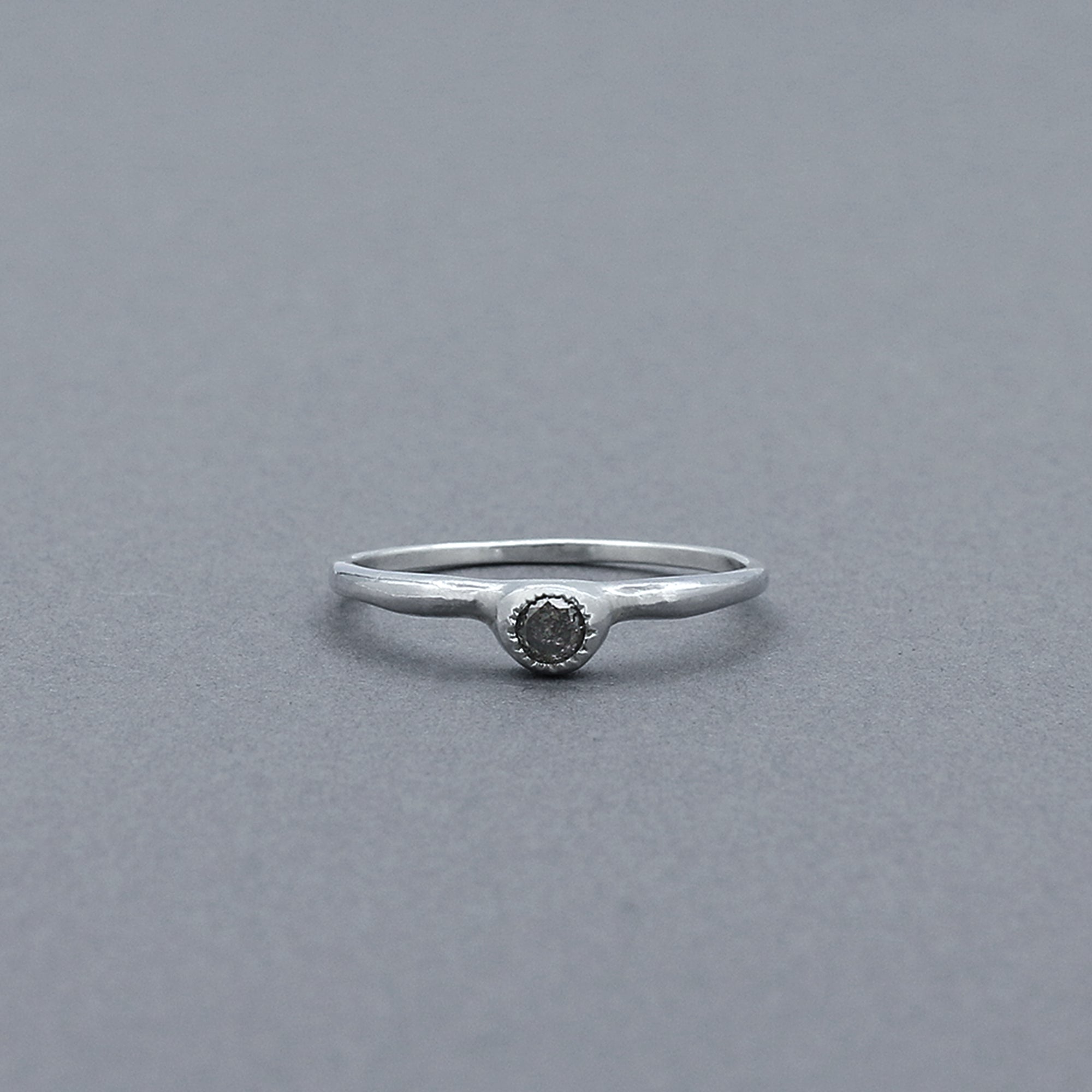 Curvy Stone Ring | Curvy Stone Ring